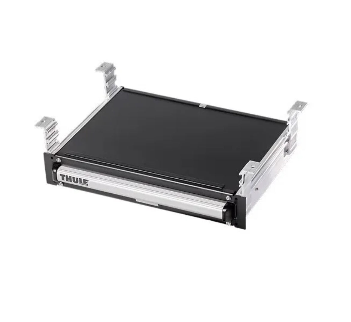 Escalón manual antideslizante Thule para autocaravana.