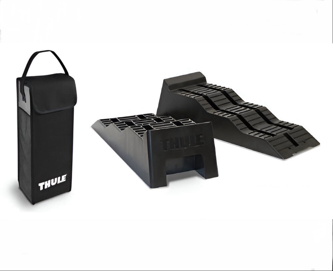 Calzos niveladores Thule Leveller negros con funda para camper.