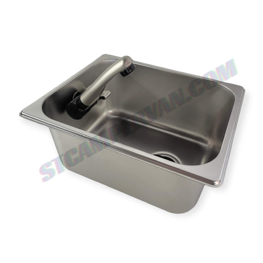 Fregadero 26x32 con grifo abatible 12V instalado en encimera camper