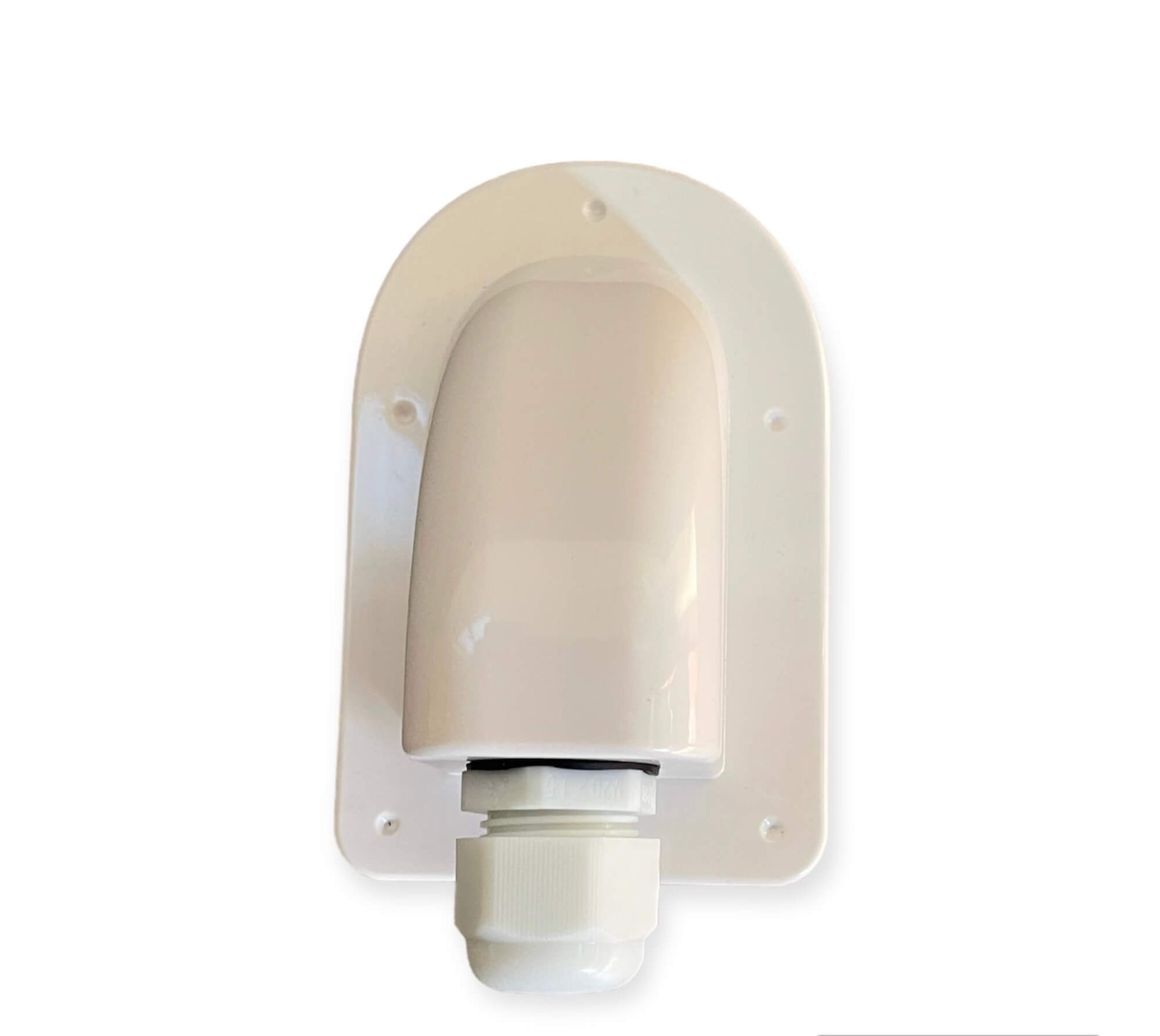 Instalación de pasatechos solar en techo de autocaravana