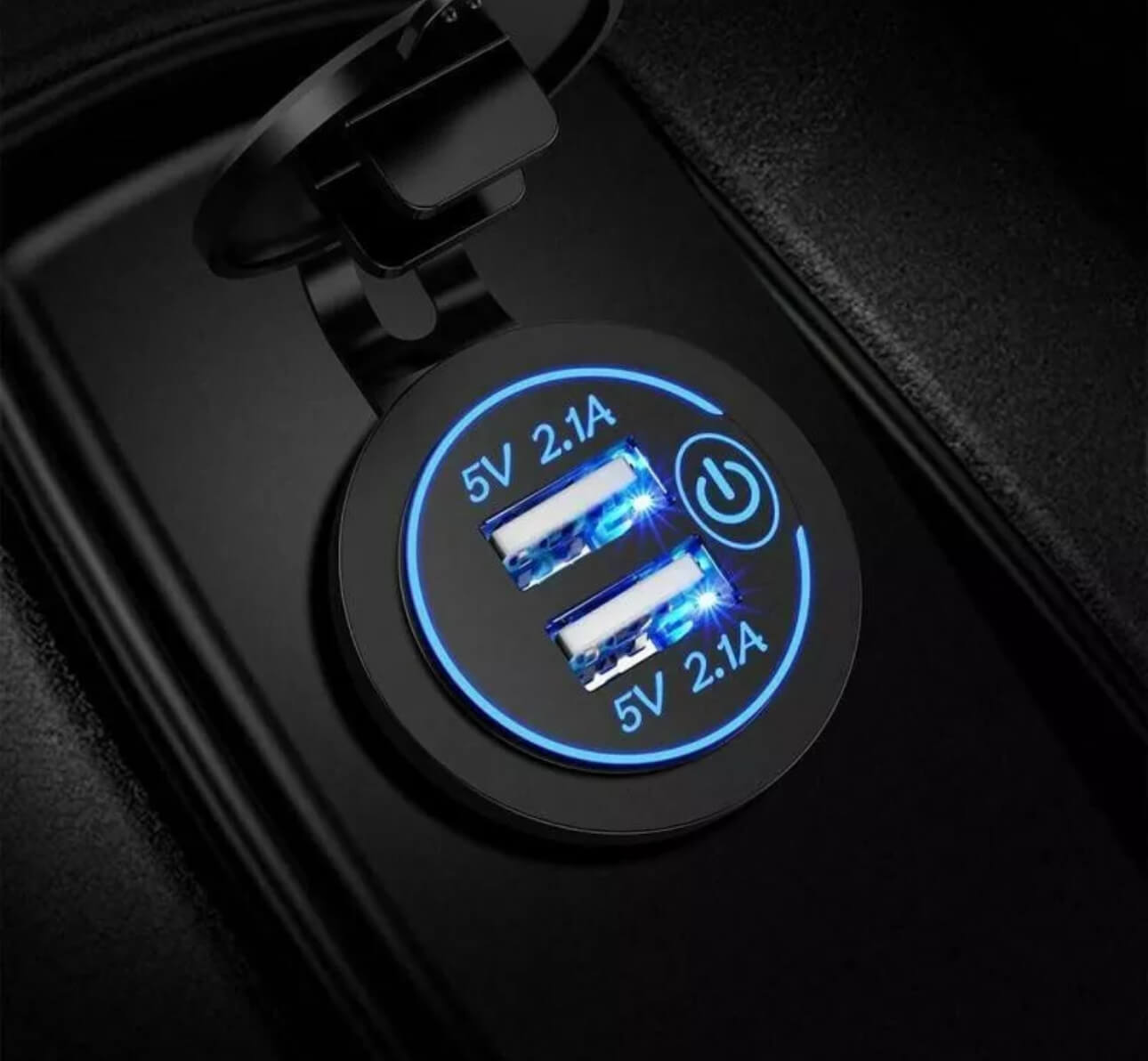 Instalación de toma USB doble 3.0A con interruptor 12V/24V en autocaravana o camper.