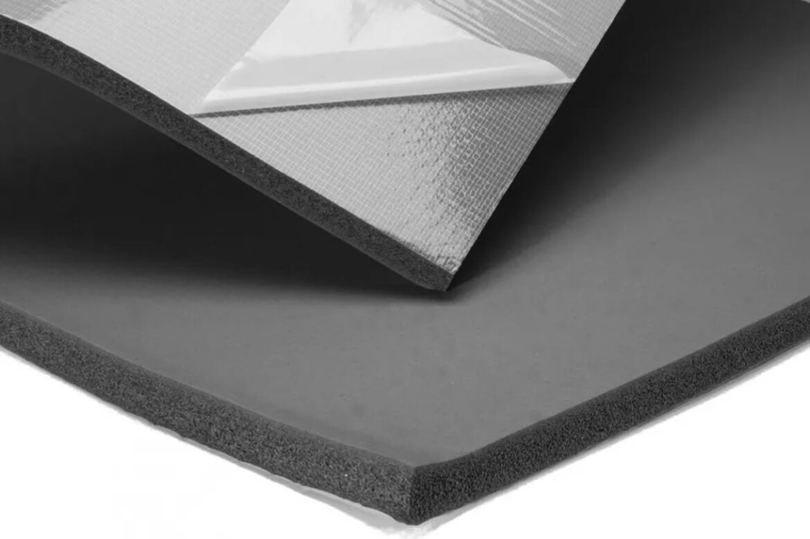 Rollo aislante Oneflex Armacell 9 mm adhesivo camper