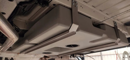 Esquema con medidas técnicas del depósito bajo 113 L.