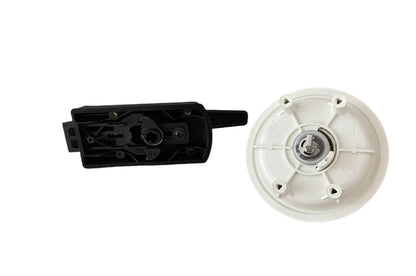 Detalle del tirador redondo ergonómico negro/blanco de la cerradura Zadi