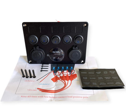 Toma 12V tipo mechero en panel de control camper