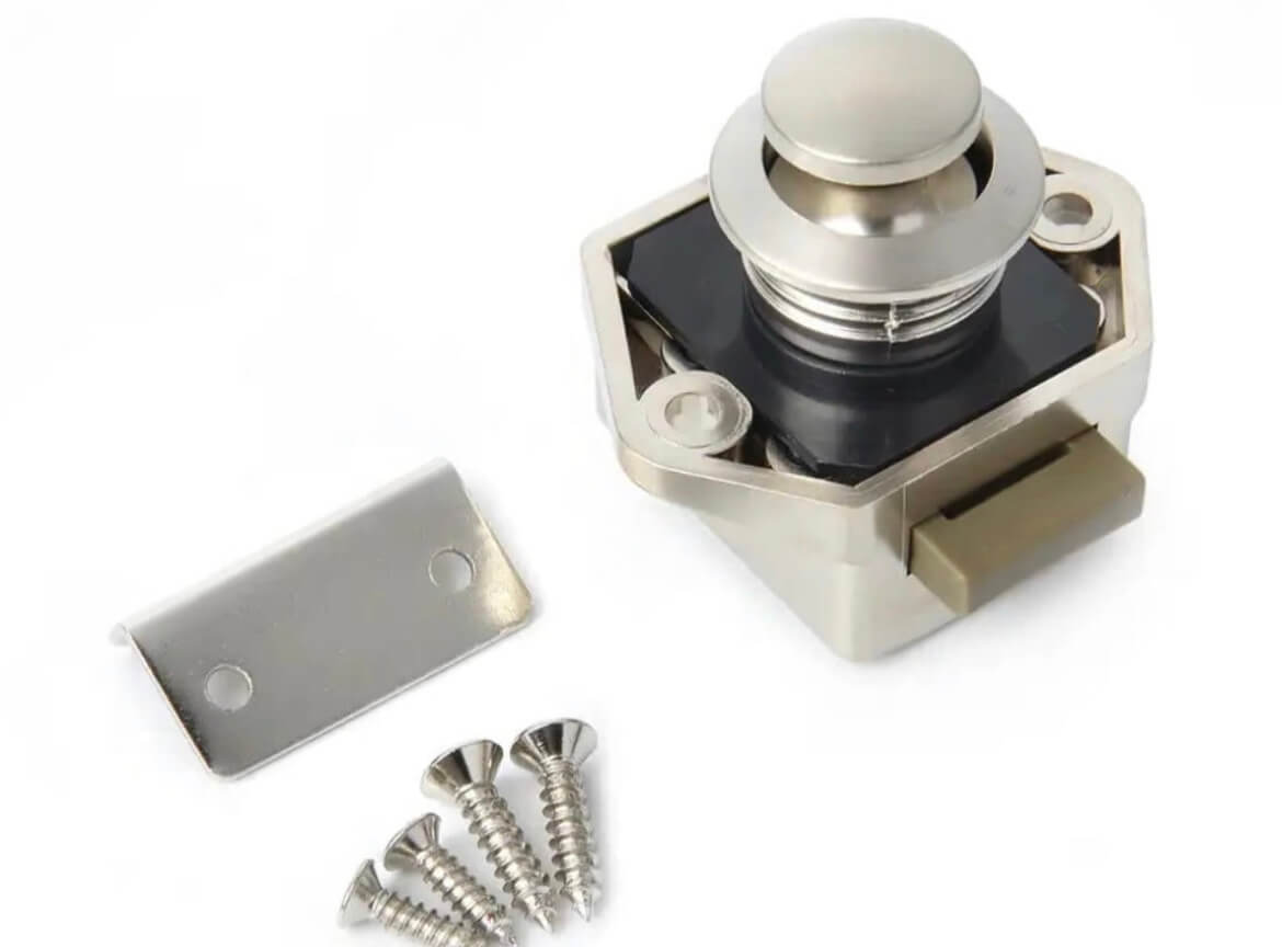 Detalle del pestillo del cierre push lock