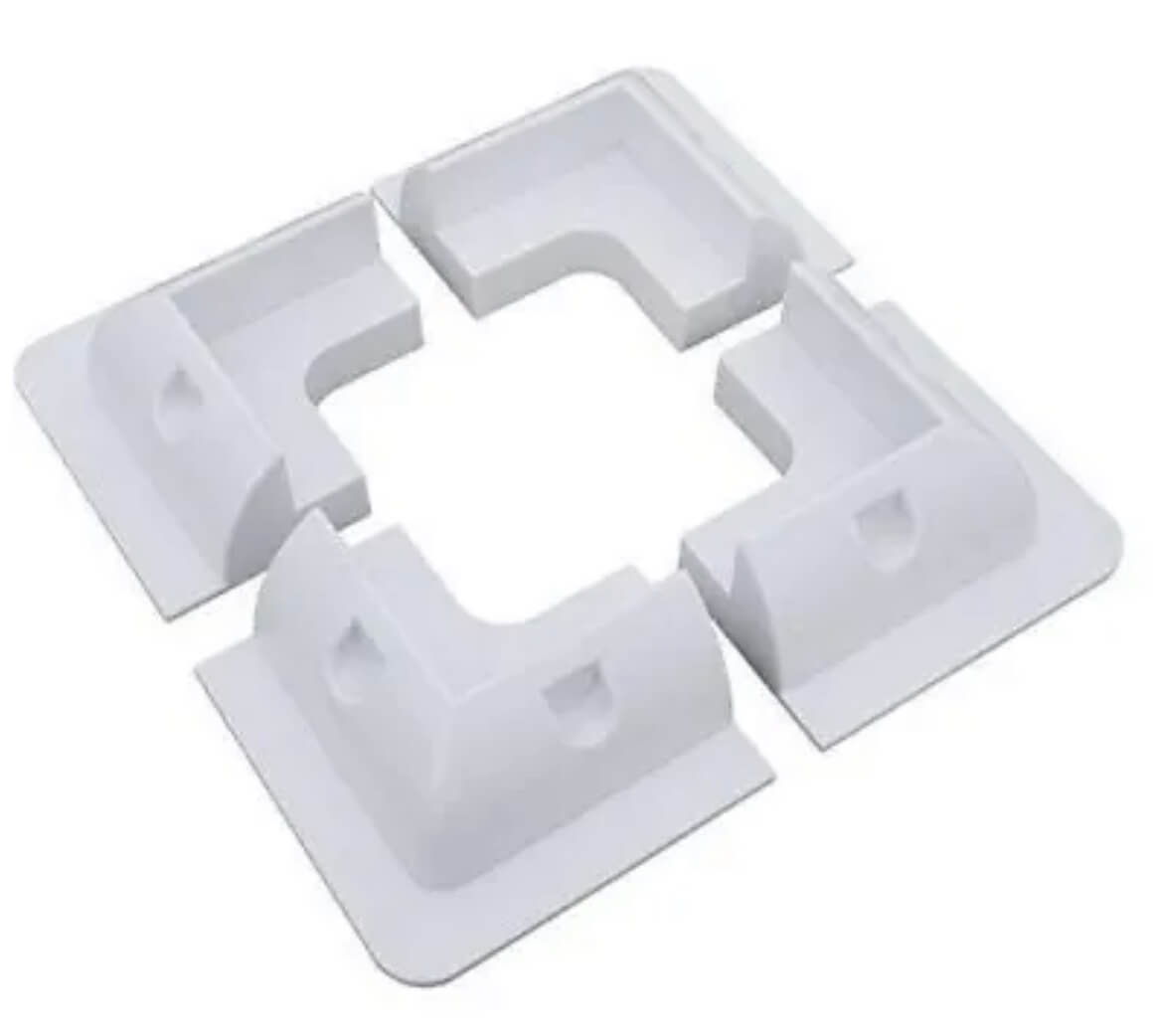 Detalle soporte de esquina ABS blanco resistente a rayos UV